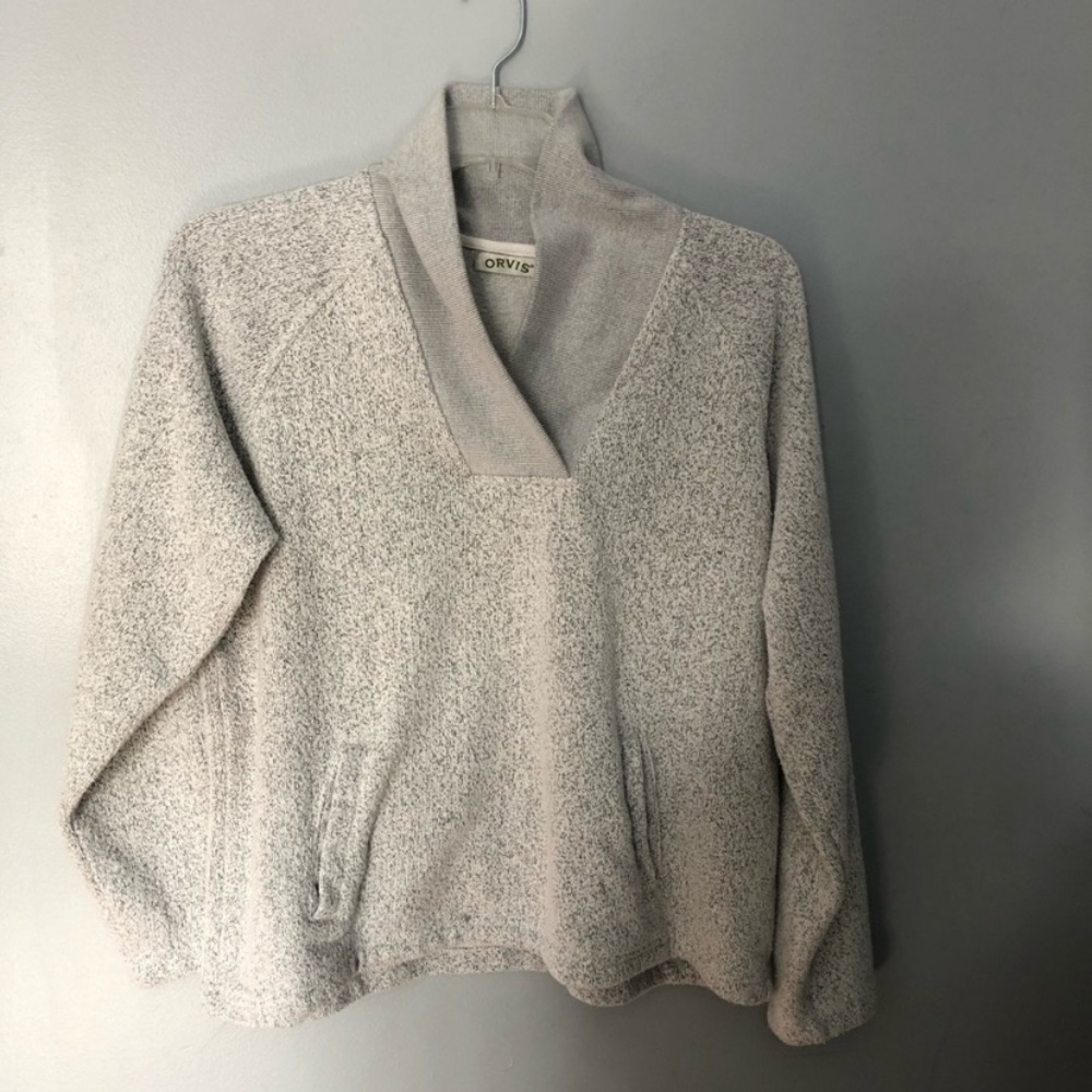 Orvis light gray shall collar pullover L
